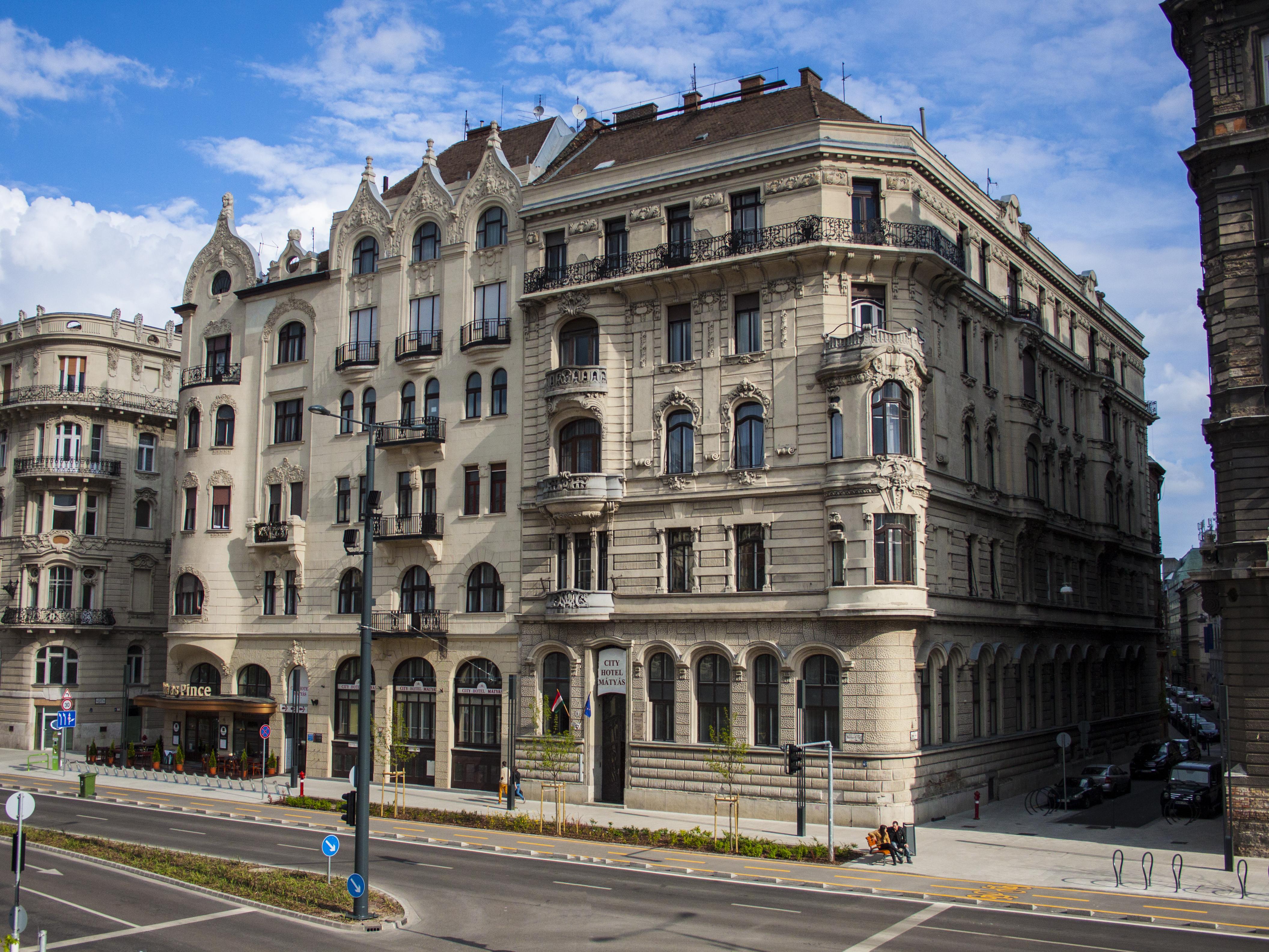 City Hotel Matyas Budapeste Exterior foto