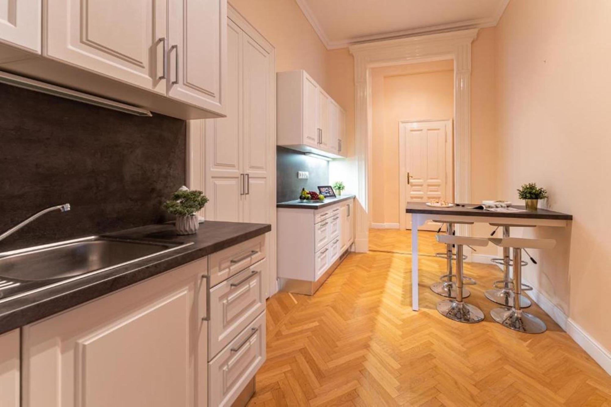 City Hotel Matyas Budapeste Quarto foto